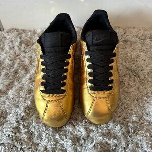 2017 Womens Nike Classic Cortez Metallic Gold